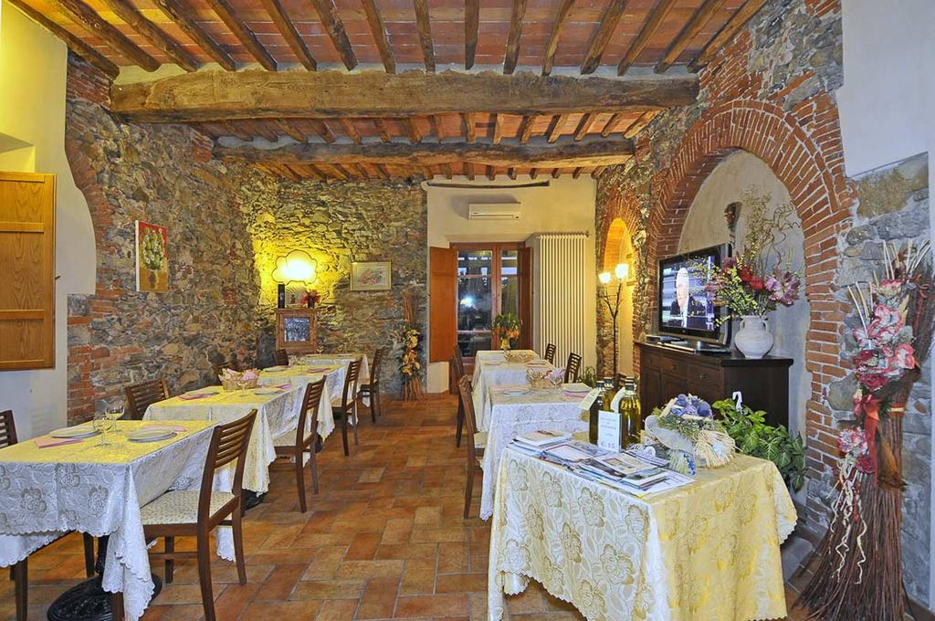 Le Ginestre B & B Massarosa Buitenkant foto